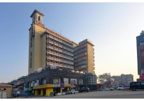 New Lotus Paradise Hotel